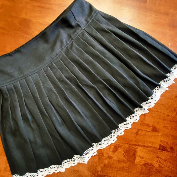 Free Style ~ Sz XL ~ Black Pleated Skirt ~ NWT - Picture 1 of 6